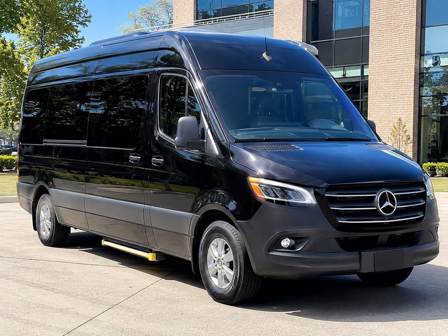 book a bus for your next airport transfer 5