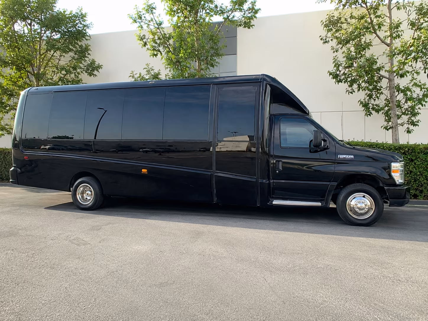 book a bus for your next concert or music festival 4