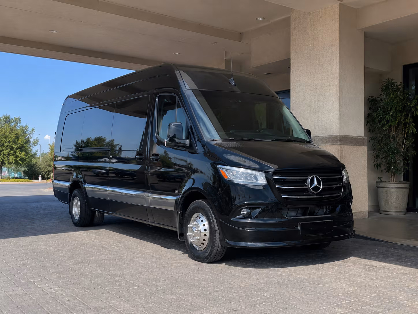 book a bus for your next prom 4