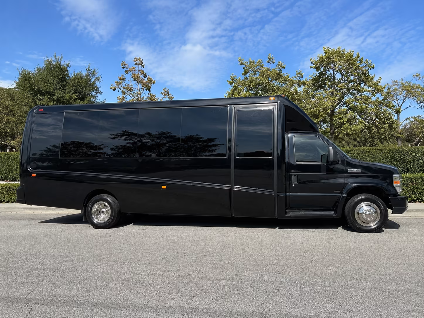 book a bus for your next sporting event 1