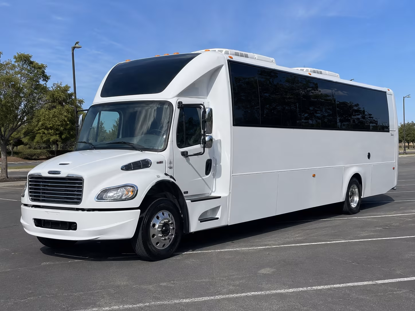 bus rentals for exhibitor and vendor groups at wilmington conventions