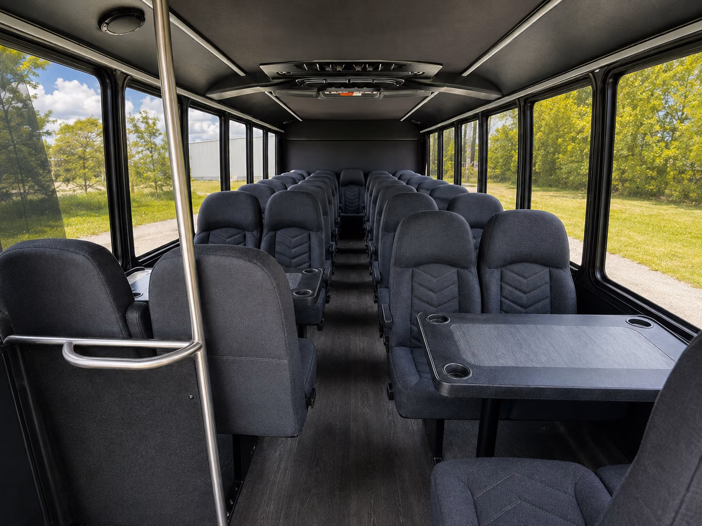 minibus rentals for wilmington area prom groups