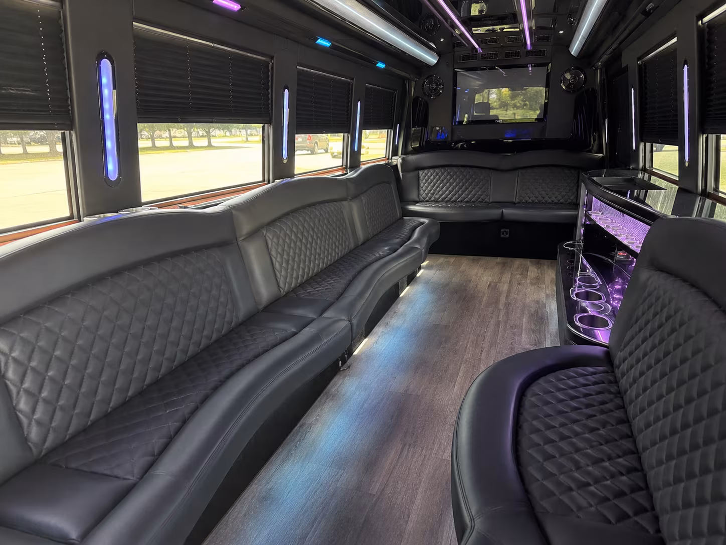 party buses to greenfield lake amphitheater concerts and outdoor shows