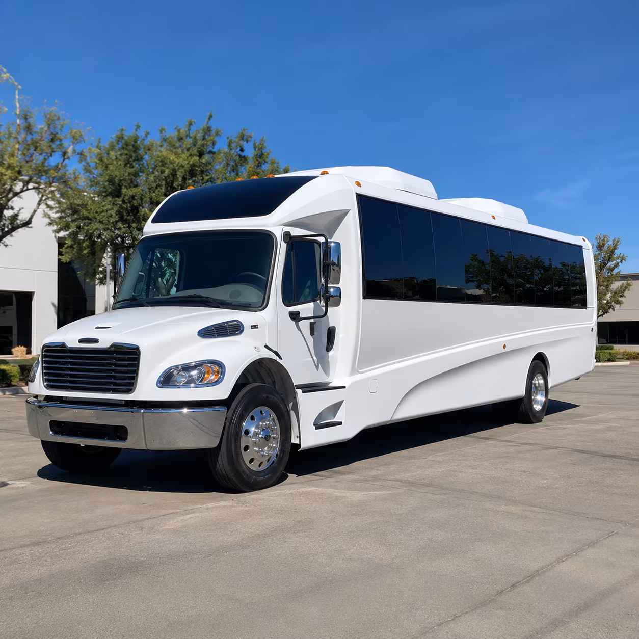 wilmington 30 passenger minibus