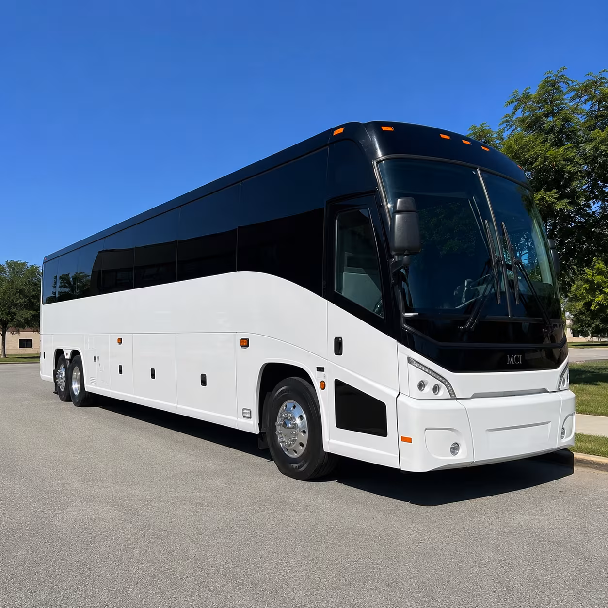 wilmington 40 passenger charter bus
